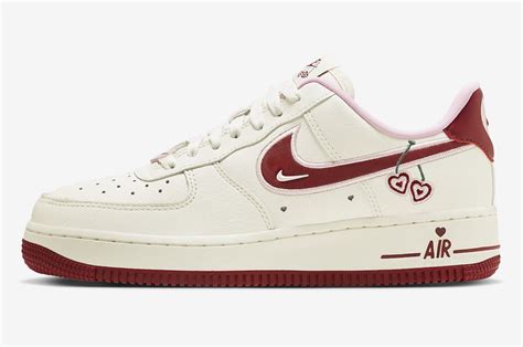 nike air force valentine's day 2023